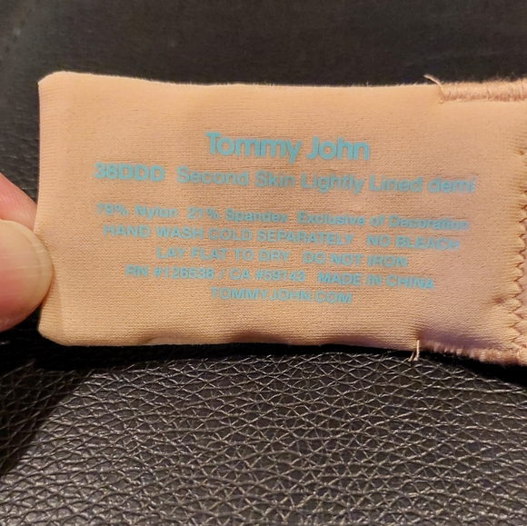 ❤SALE! NWT TOMMY JOHN Second Skin Lightly Lined Demi Bra - Picture 10 of 14